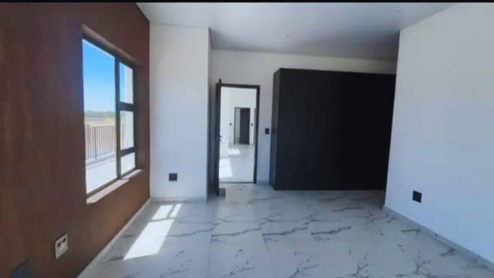 4 Bedroom Property for Sale in Sandown Western Cape